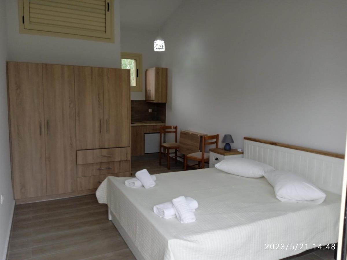 Evoikos Beach & Resort Livanátai エクステリア 写真