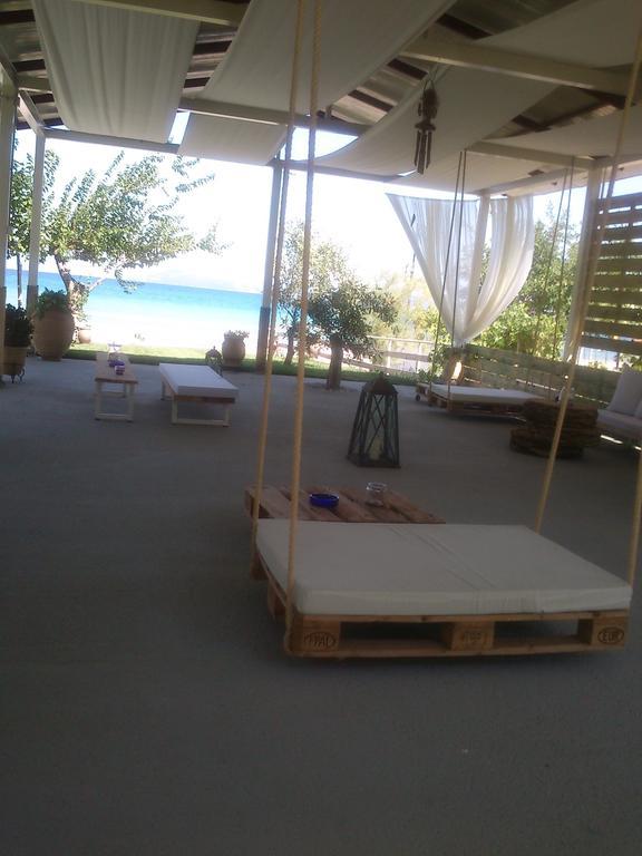 Evoikos Beach & Resort Livanátai エクステリア 写真