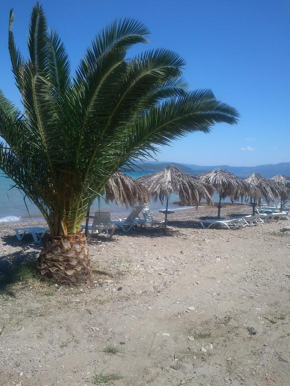 Evoikos Beach & Resort Livanátai エクステリア 写真